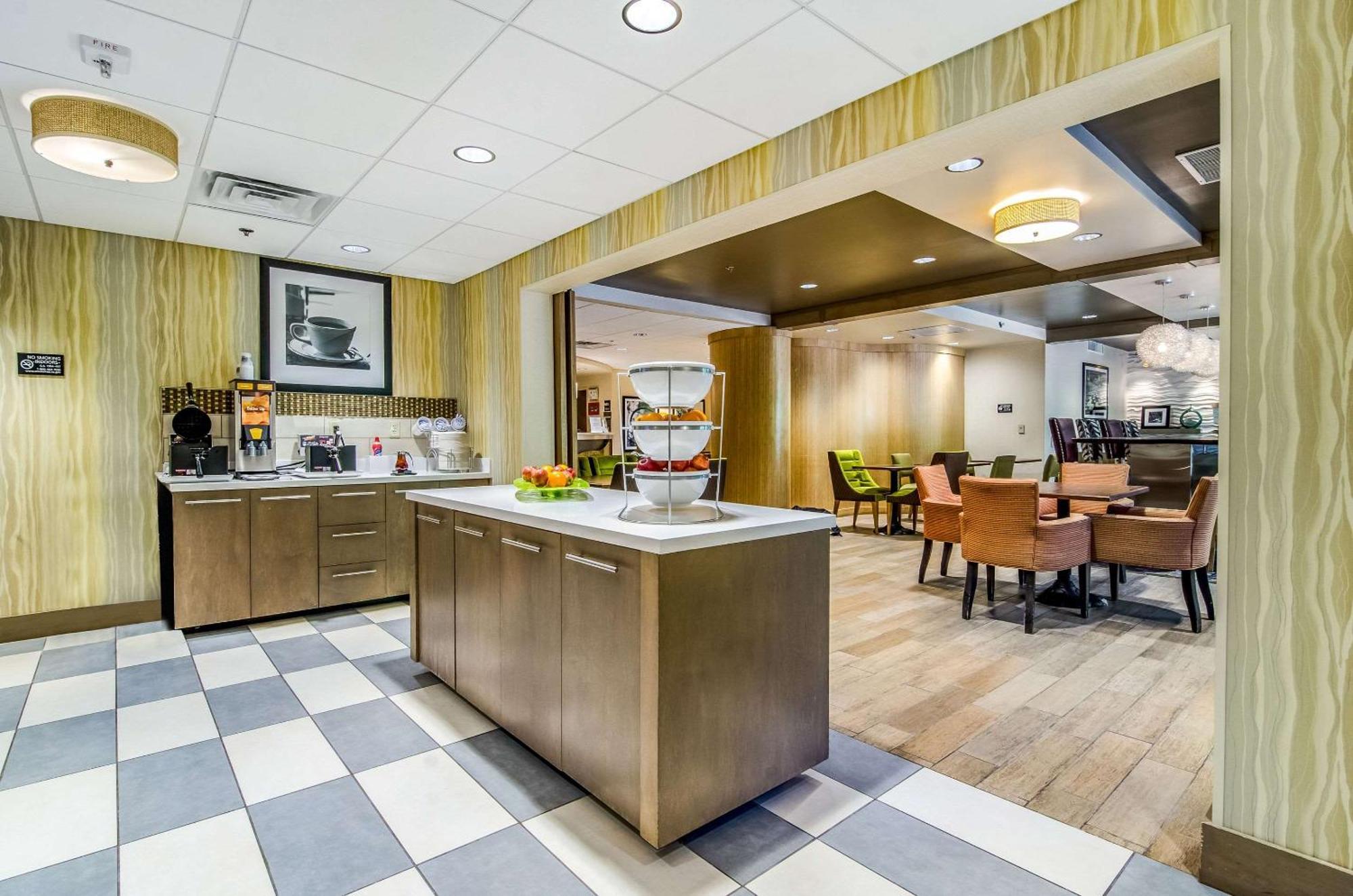 Comfort Inn Raleigh Midtown Exterior foto